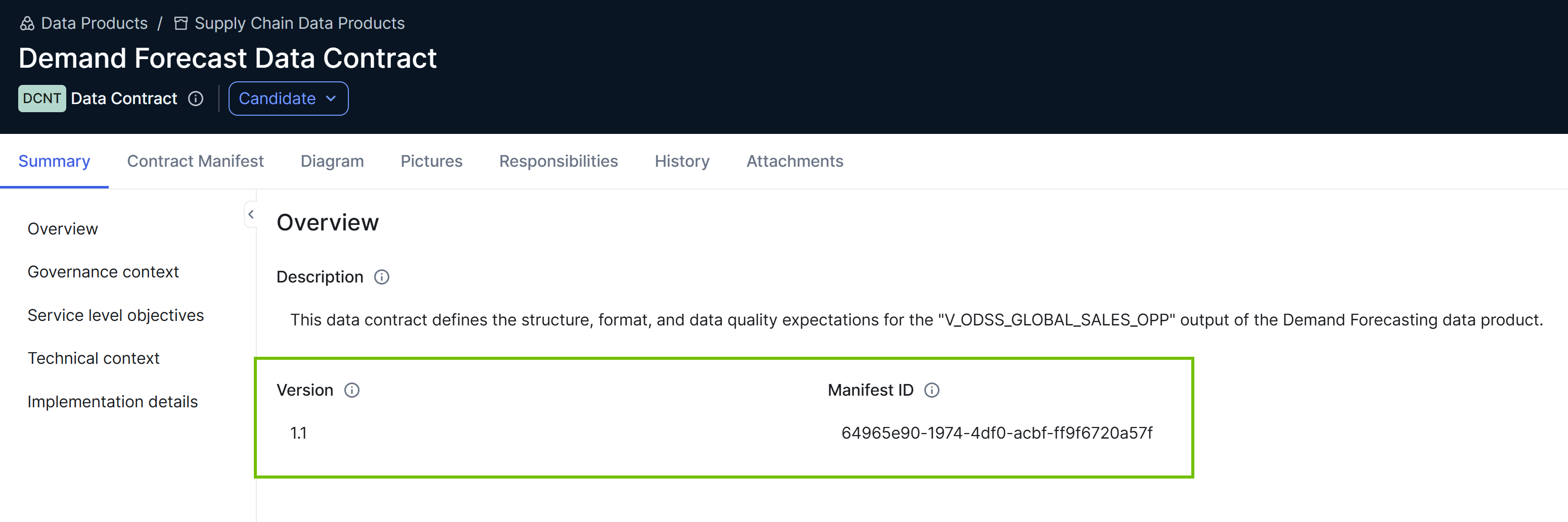 Data Contract asset page with the Version and Manifest ID attributes